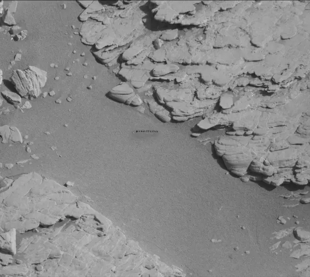 Sol 2534: Mast Camera (Mastcam)