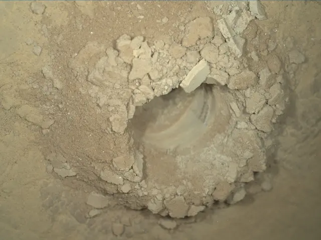 Sol 2551: Mars Hand Lens Imager (MAHLI)
