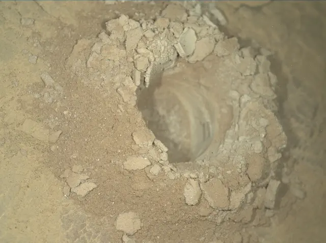 Sol 2551: Mars Hand Lens Imager (MAHLI)