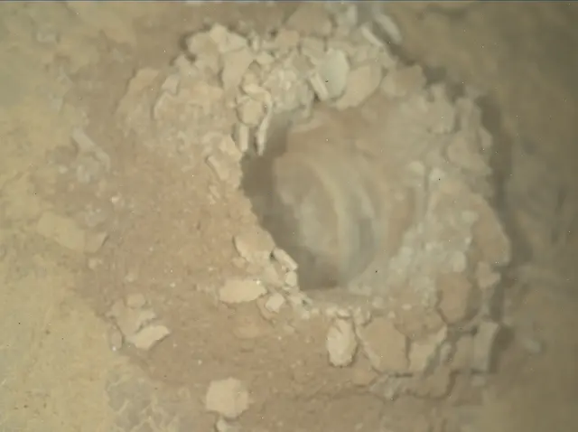 Sol 2551: Mars Hand Lens Imager (MAHLI)