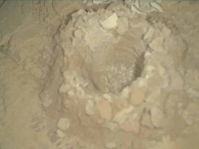 Sol 2551: Mars Hand Lens Imager (MAHLI)