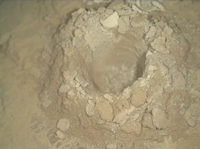Sol 2551: Mars Hand Lens Imager (MAHLI)