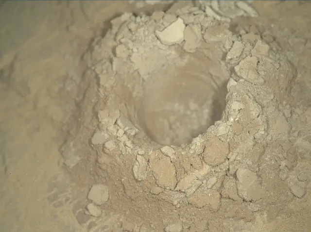 Sol 2551: Mars Hand Lens Imager (MAHLI)