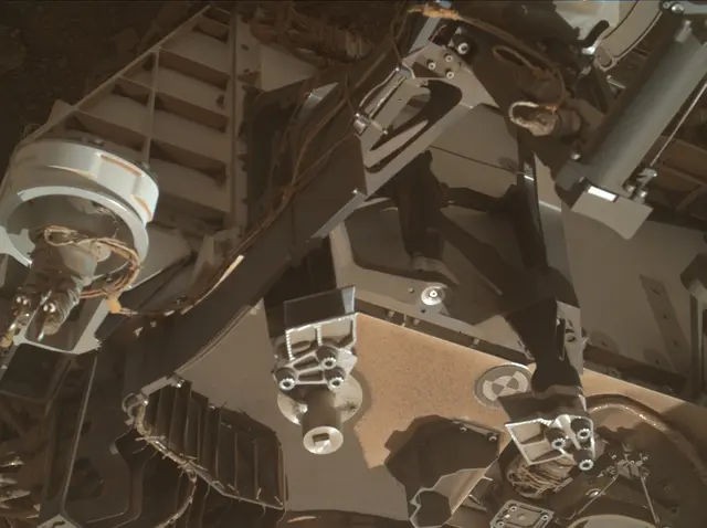 Sol 2553: Mars Hand Lens Imager (MAHLI)