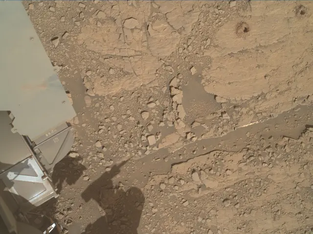 Sol 2553: Mars Hand Lens Imager (MAHLI)