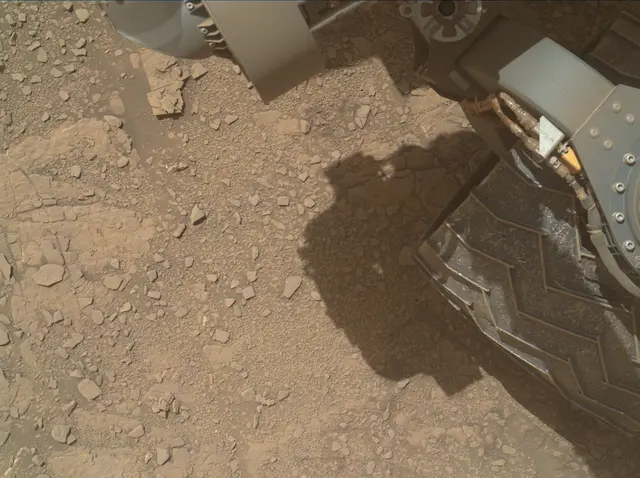 Sol 2553: Mars Hand Lens Imager (MAHLI)