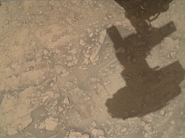Sol 2553: Mars Hand Lens Imager (MAHLI)
