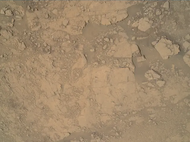 Sol 2553: Mars Hand Lens Imager (MAHLI)