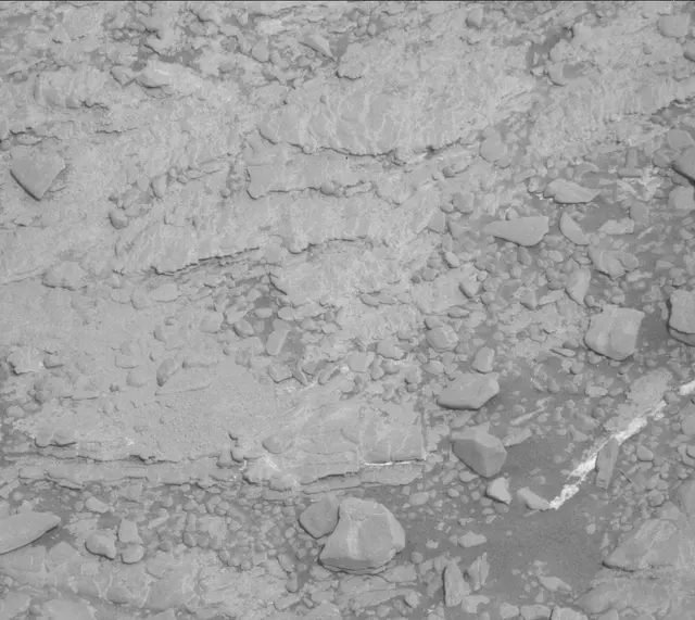 Sol 2554: Mast Camera (Mastcam)