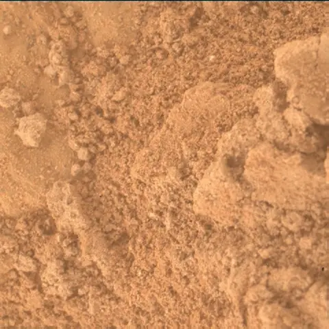 Sol 2554: Mars Hand Lens Imager (MAHLI)