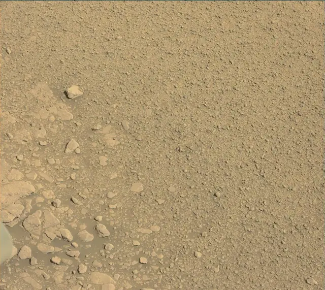 Sol 2555: Mast Camera (Mastcam)