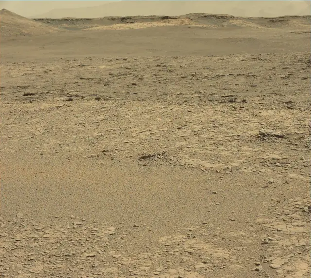 Sol 2555: Mast Camera (Mastcam)