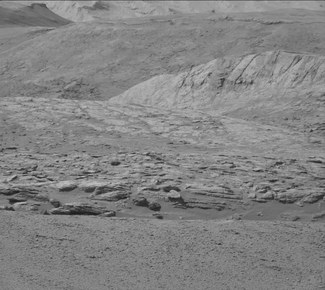 Sol 2555: Mast Camera (Mastcam)