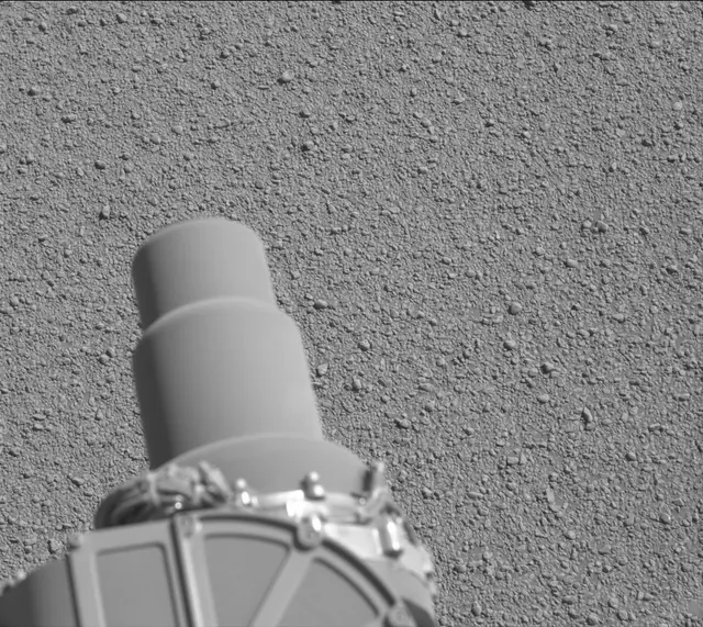 Sol 2556: Mast Camera (Mastcam)
