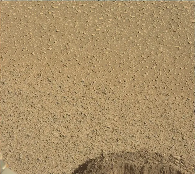 Sol 2556: Mast Camera (Mastcam)