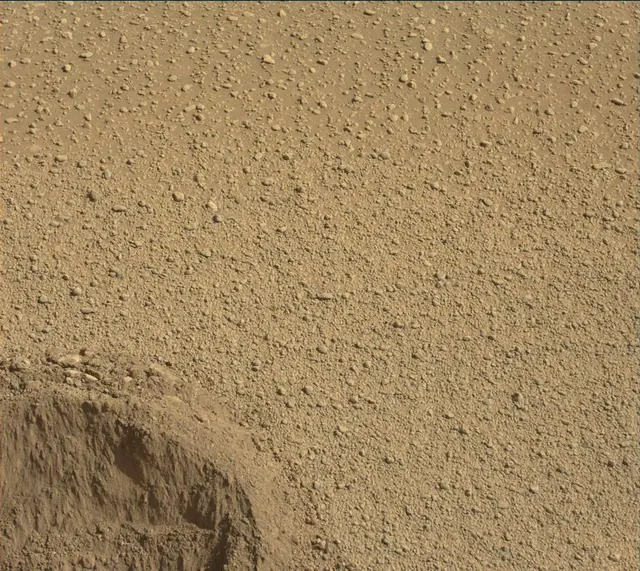 Sol 2556: Mast Camera (Mastcam)