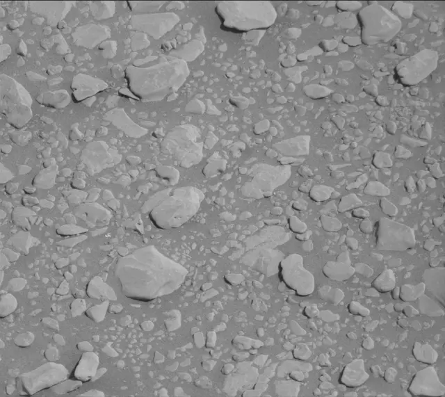 Sol 2556: Mast Camera (Mastcam)