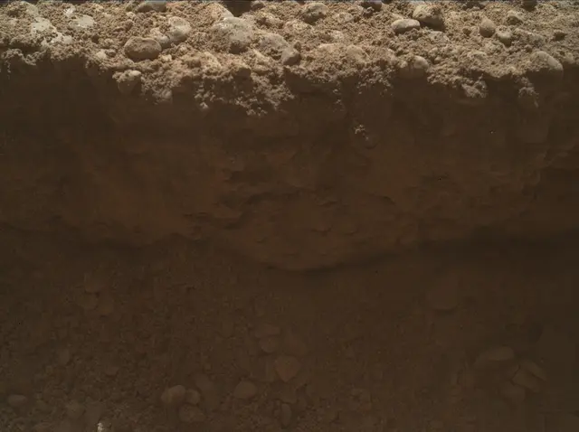 Sol 2557: Mars Hand Lens Imager (MAHLI)