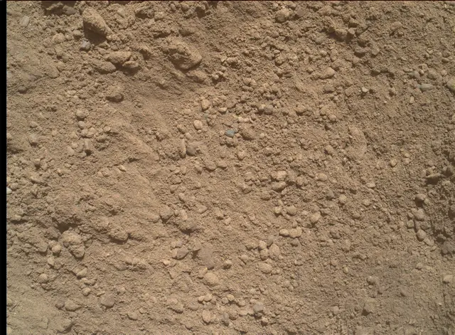 Sol 2557: Mars Hand Lens Imager (MAHLI)