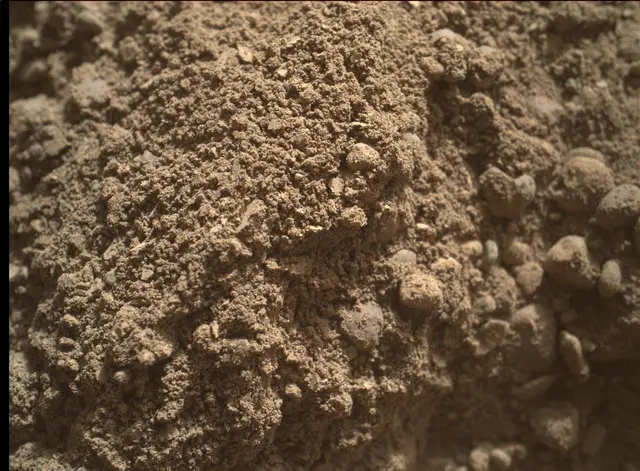 Sol 2558: Mars Hand Lens Imager (MAHLI)