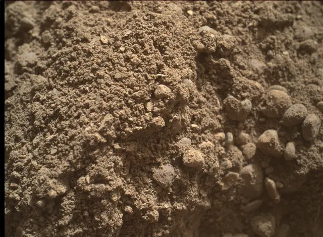 Sol 2558: Mars Hand Lens Imager (MAHLI)