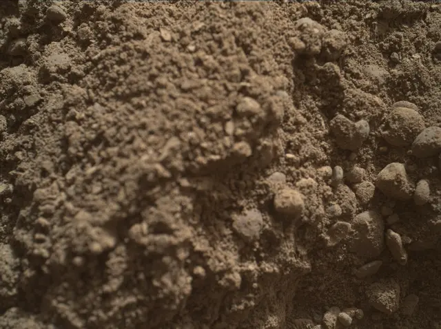 Sol 2558: Mars Hand Lens Imager (MAHLI)