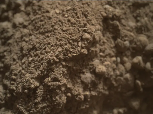 Sol 2558: Mars Hand Lens Imager (MAHLI)