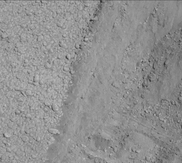 Sol 2559: Mast Camera (Mastcam)