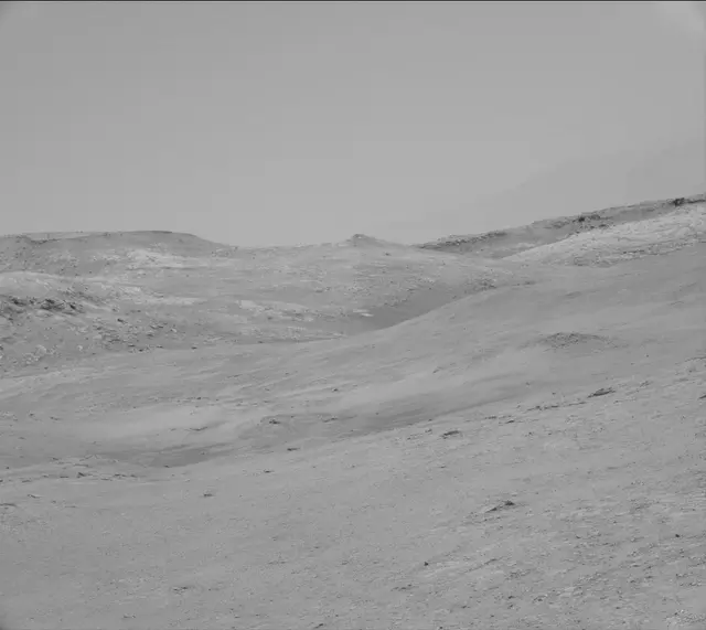 Sol 2560: Mast Camera (Mastcam)