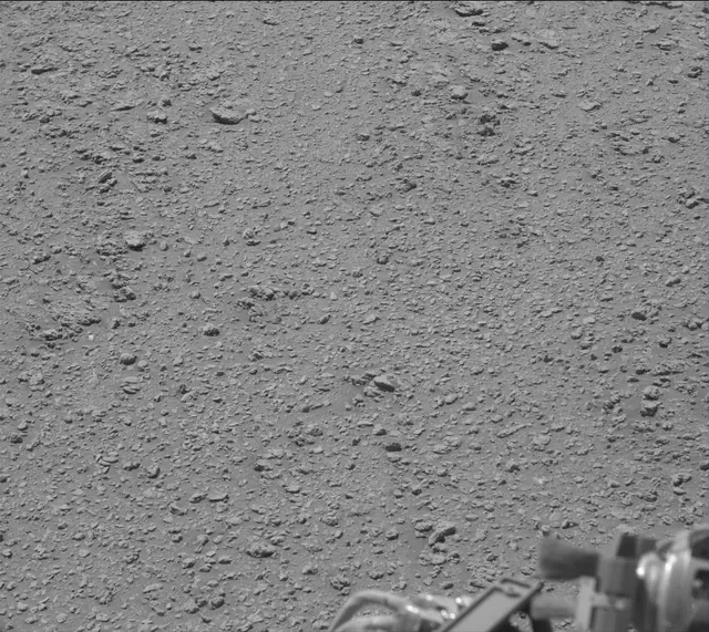 Sol 2560: Mast Camera (Mastcam)