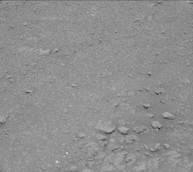 Sol 2560: Mast Camera (Mastcam)
