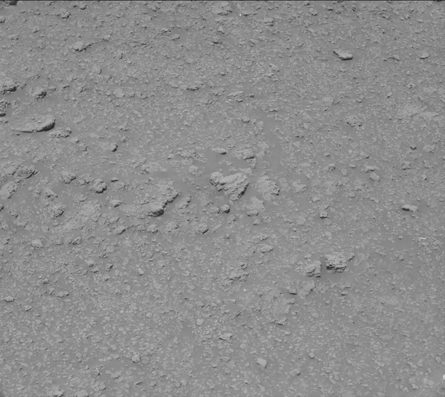 Sol 2560: Mast Camera (Mastcam)
