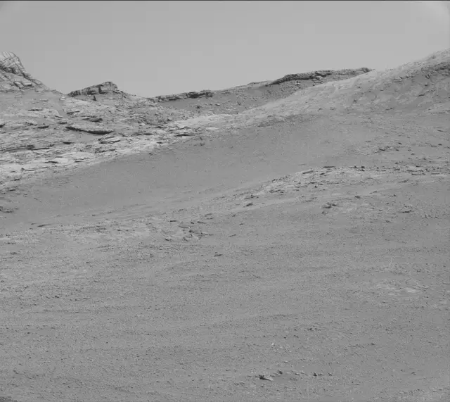 Sol 2563: Mast Camera (Mastcam)