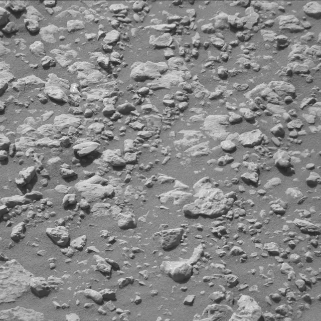 Sol 2563: Mast Camera (Mastcam)