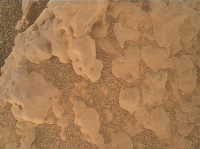 Sol 2563: Mars Hand Lens Imager (MAHLI)