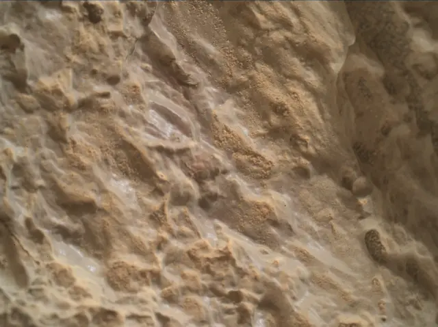 Sol 2564: Mars Hand Lens Imager (MAHLI)