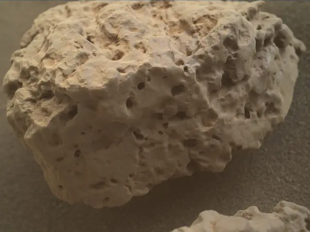 Sol 2564: Mars Hand Lens Imager (MAHLI)