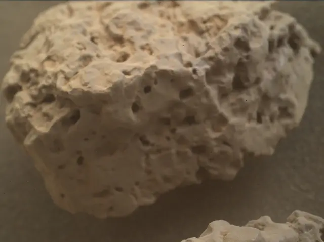 Sol 2564: Mars Hand Lens Imager (MAHLI)