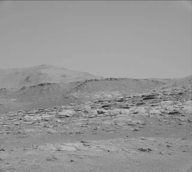 Sol 2567: Mast Camera (Mastcam)