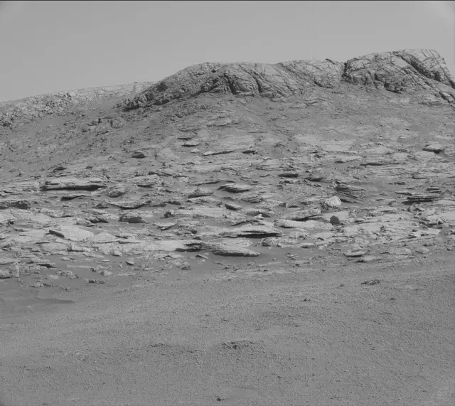 Sol 2567: Mast Camera (Mastcam)