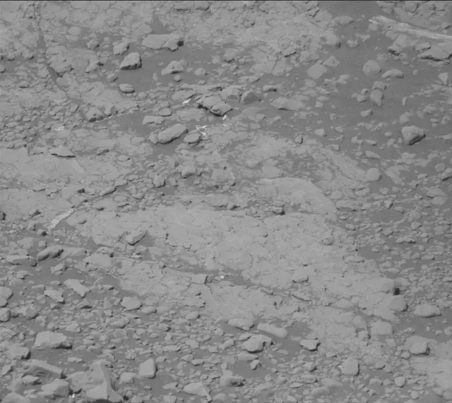 Sol 2567: Mast Camera (Mastcam)