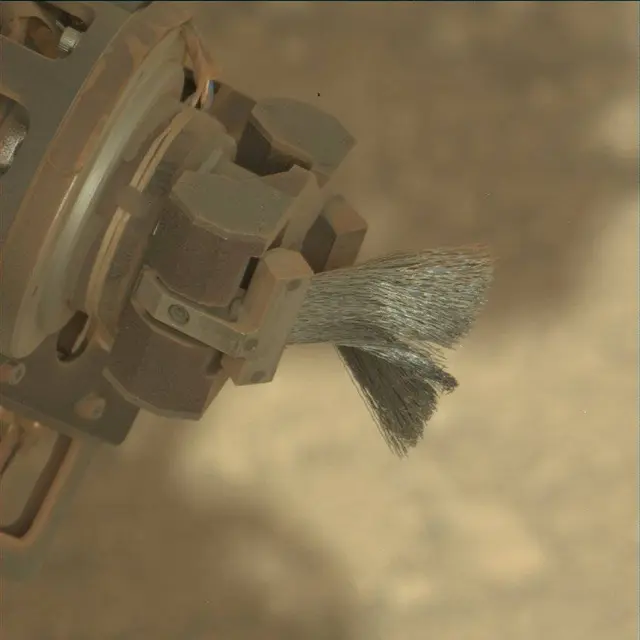 Sol 2567: Mast Camera (Mastcam)