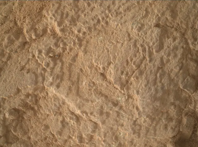 Sol 2567: Mars Hand Lens Imager (MAHLI)