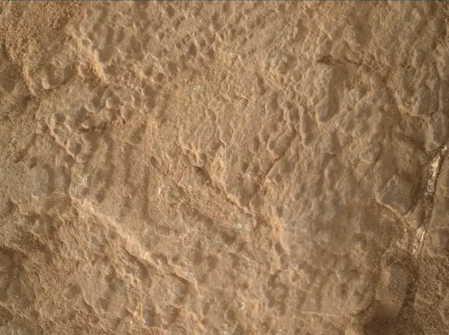 Sol 2567: Mars Hand Lens Imager (MAHLI)