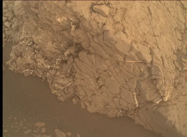 Sol 2567: Mars Hand Lens Imager (MAHLI)