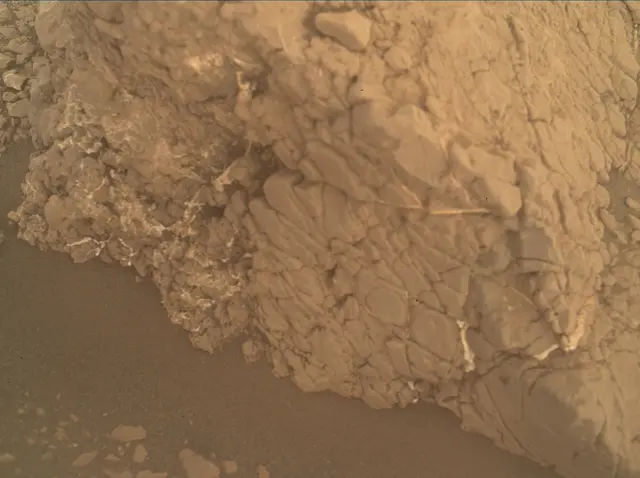 Sol 2567: Mars Hand Lens Imager (MAHLI)
