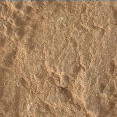 Sol 2567: Mars Hand Lens Imager (MAHLI)