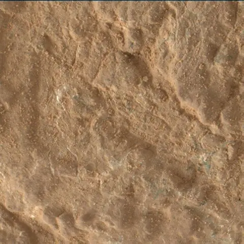 Sol 2567: Mars Hand Lens Imager (MAHLI)