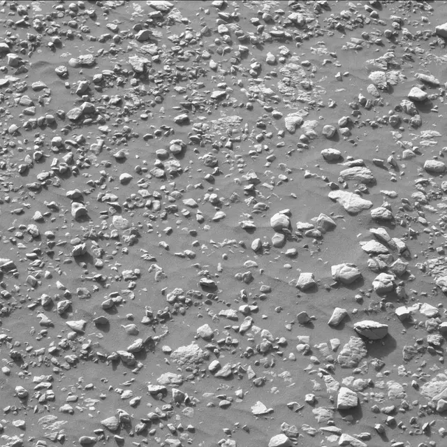 Sol 2568: Mast Camera (Mastcam)