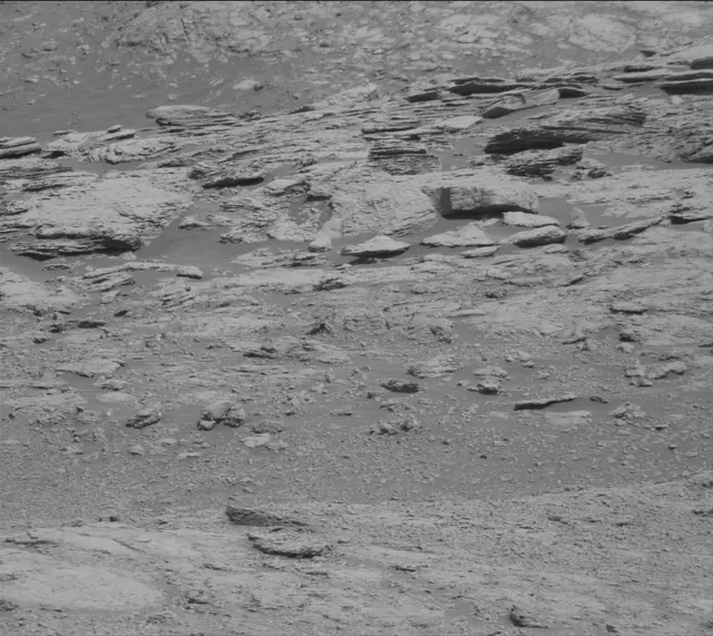 Sol 2568: Mast Camera (Mastcam)